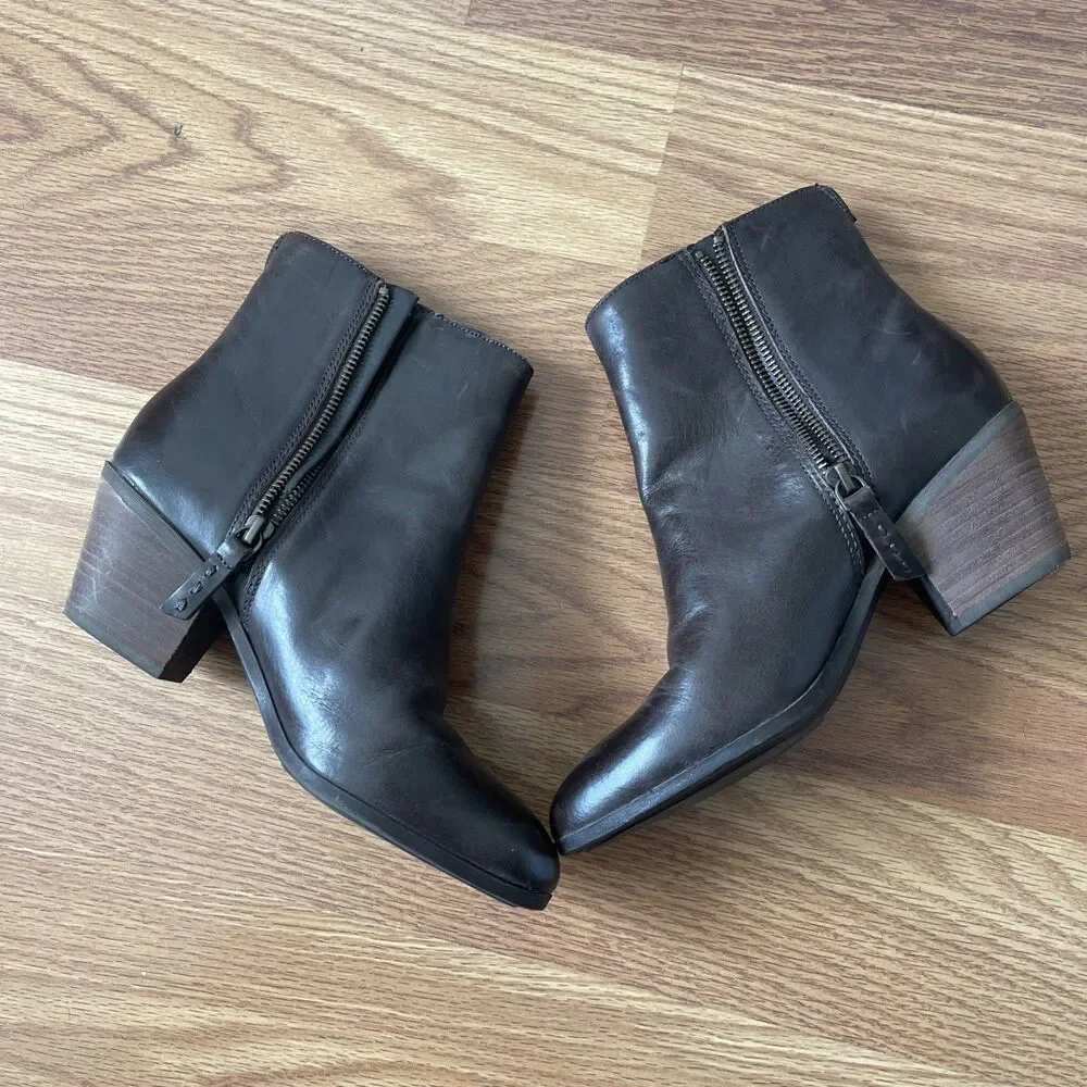FRYE Megan Inside Zip Leather Chocolate Brown Booties FR41577 Women's 7.5